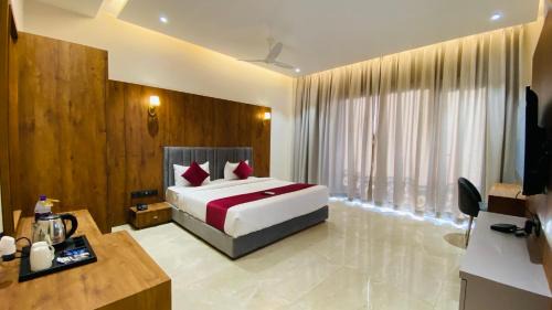 Ujjain Hotel | Discover GAURISON HOTEL & RESORTS: Family-Friendly Getaway