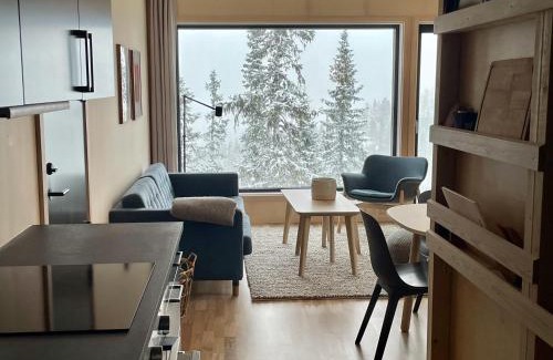 Atra Apartment | Discover Gausta View: Oceanfront Retreat with Hot Tub
