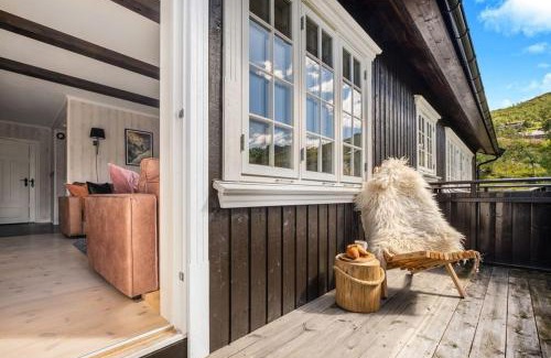 Atra Apartment | Inviting Gaustatoppen View Apartment: Family & Pet Friendly