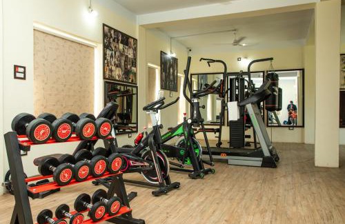Siddharthanagar Hotel | Gautam Buddha Airport Hotel: Family-Friendly with Pool Access