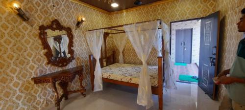 Palghar House | Gautami Villa: Guest Rated 10/10 with Ocean Views & Pool