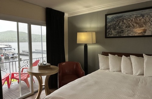 Saranac Lake Hotel | Inviting Gauthier's Saranac Lake Inn: Pool & Breakfast Included