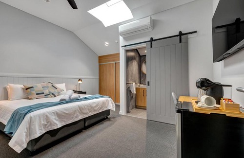 Gawler Hotel | Gawler Arms Hotel: Guest Rated 9/10 with Family-Friendly Amenities