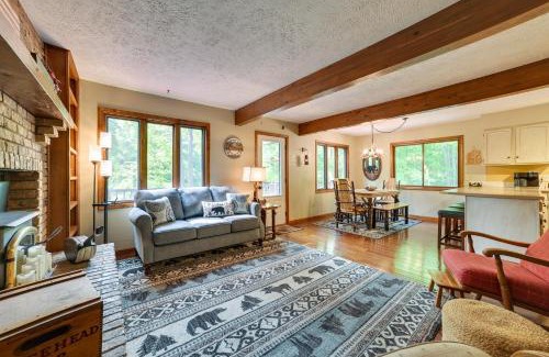Michaywe House | Cozy Gaylord Cabin with Game Room & Lake Access Awaits!