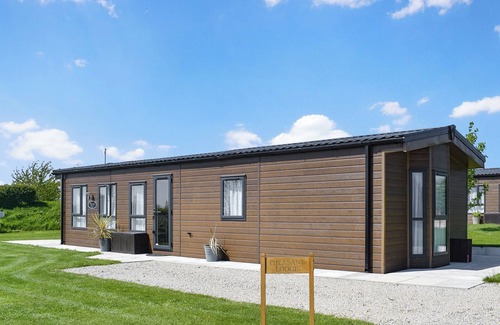 North York Moors National Park Cottage | Inviting 2-Bedroom Stay in Hutton-Le-Hole, Near Kirkbymoorside