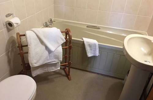 North York Moors National Park Cottage | Cozy 2-Bedroom Stay in Rosedale, Perfect for Families
