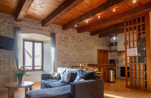 La Malene House | Cozy Gîtes de France: Ideal Family Stay in Mazel Bouissy