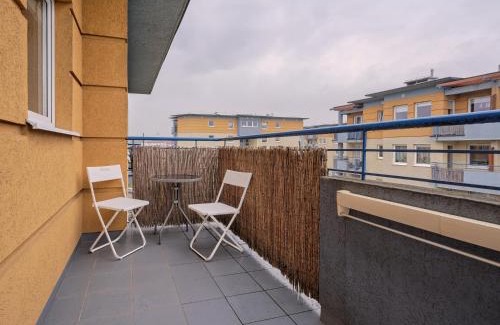 Gdansk Apartment | Gdańsk 60m2 Apt - Cozy Stay Near Park