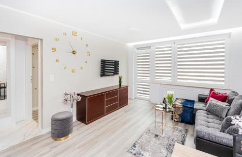 Siedlce Apartment | Stylish Gdańsk Centrum Apartment - Rated 9.5, Pet Friendly