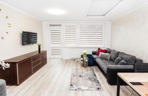 Siedlce Apartment | Stylish Gdańsk Centrum Apartment - Rated 9.5, Pet Friendly