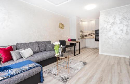 Siedlce Apartment | Stylish Gdańsk Centrum Apartment - Rated 9.5, Pet Friendly