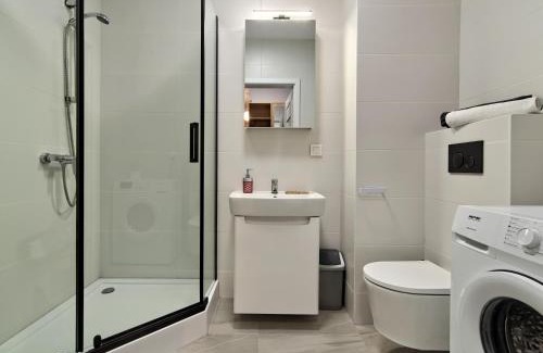 Emaus Apartment | Gdańsk Siedlce Apt - Parking & Balcony - by Rentujemy