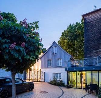 Goslar Old Town Apartment | Pet-Friendly Comfort at GDA Hotel Schwiecheldthaus