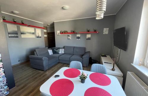 Dziaki Lesne Apartment | Pet-Friendly Gdynia Apartment with Garage Near the Sea