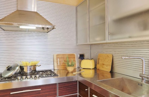 Recco House | Explore Casa Ru 6: Pet-Friendly with Breakfast Included