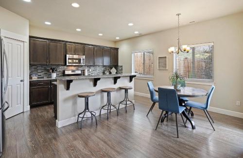 Southeast Bend House | Geary Getaway: Family & Pet Friendly Retreat Awaits