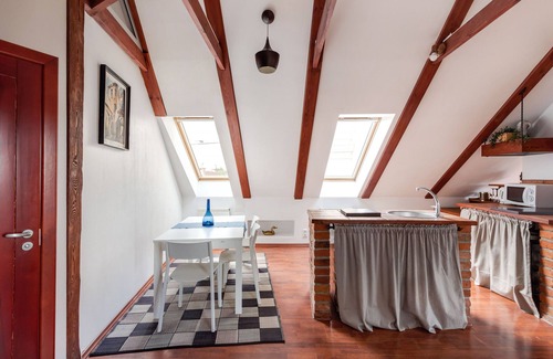 Old Town Apartment | Modern Gediminas Tower View Apartment with Kitchen & Breakfast