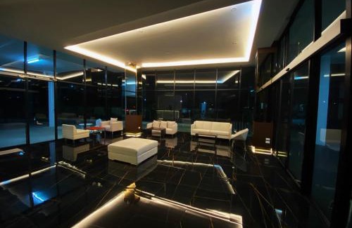 Chonburi Hotel | Discover GEEN Hotel Chonburi: Oceanfront Bliss for Families