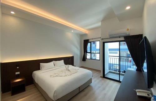 Chonburi Hotel | Discover GEEN Hotel Chonburi: Oceanfront Bliss for Families