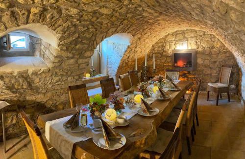 Karben Apartment | Discover Geibelhof: Pet and Child-Friendly Getaway