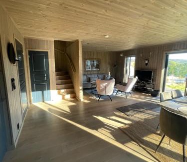 Geilo House | Discover Geilo: Family-Friendly Cabin at Budalstølen