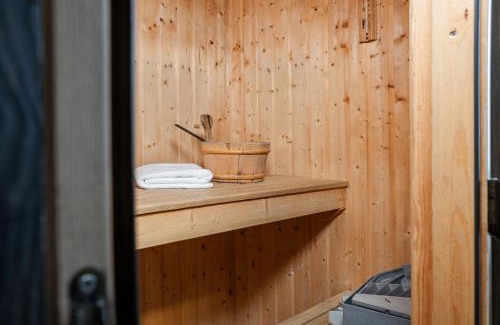 Geilo Ski Chalet | Pet-Friendly Retreat at Geilolia Hyttetun: 4-Star Comfort