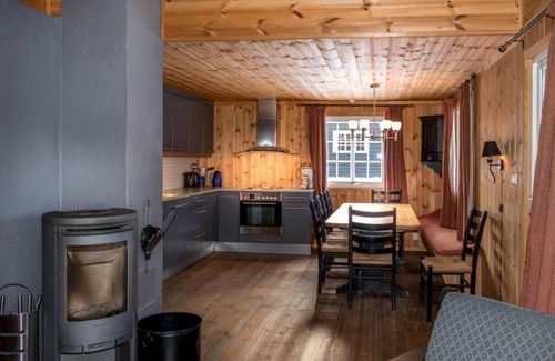 Geilo Cabin | Discover Geilolia Hyttetun: Pet-Friendly Retreat with Spa