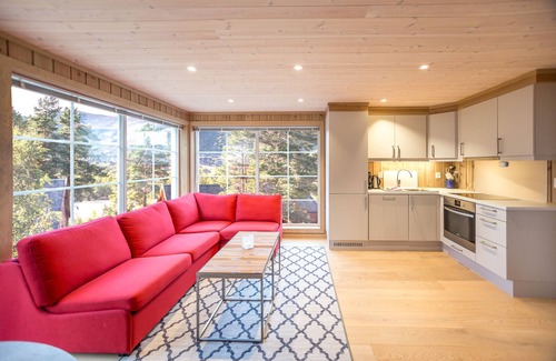 Geilo Cabin | Discover Geilolia Hyttetun: Pet-Friendly Retreat with Spa