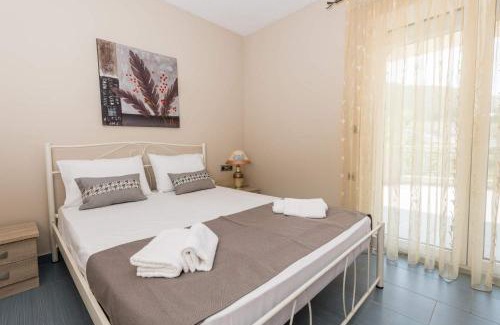 Skala Rachoniou Apartment | Geka's Apartment: Guest Rated 9.5 with Hot Tub & Breakfast