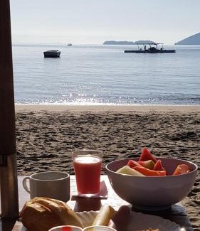 Pontal House | Oceanfront Geko Pousada Paraty with Breakfast & Family Friendly