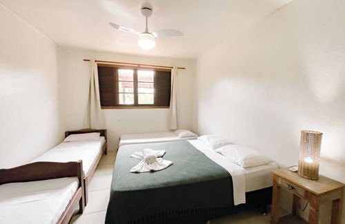 Pontal Hotel | Relax at Geko Pousada Paraty with Oceanfront Pool Access