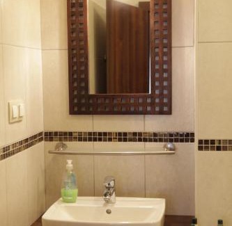 Gyula Apartment | Family-Friendly Gellény Lux Apartman with Kitchen Amenities