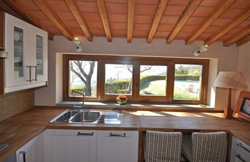 Arezzo Villa | Discover Gellino: Family-Friendly Escape with Pool & Kitchen