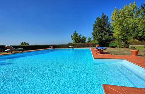 Arezzo Villa | Gellino Country House: Private Pool & Spa in Tuscany