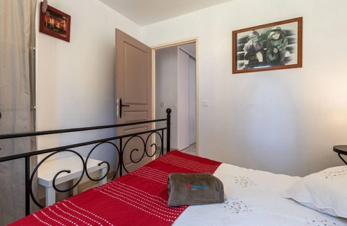 Morta House | Oceanfront Relaxation at Gelormini by Interhome