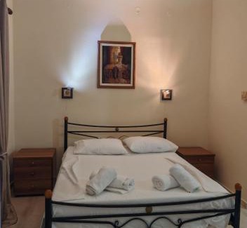 Khelmata Apartment | Spacious Apartment for 2-5 Guests with Kitchen Access