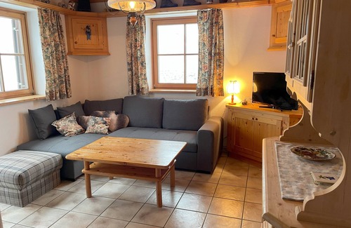 Hochkrimml Apartment | Cozy Getaway in Hohe Tauern National Park with Pool