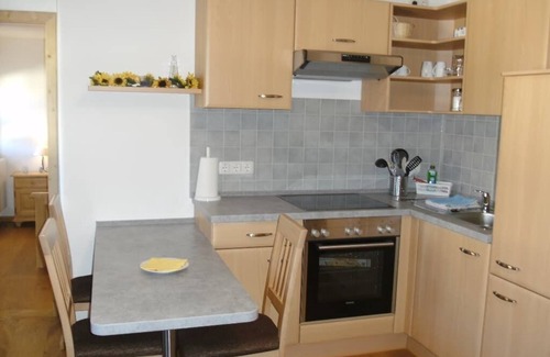 Neualbenreuth Apartment | Cozy Apartment with Marketplace Views and Family Amenities