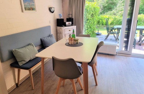 Maasholm-Bad Apartment | Cozy Garden-Facing Apartment with Spa and Ocean View