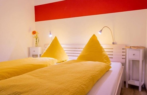Leutershausen Apartment | Gemütliche 50 qm Ferienwohnung in ruhiger Atmosphäre, gut geeignet für Familien,mit Terrasse, voll ausgestattete Küche, separates Kinderzimmer