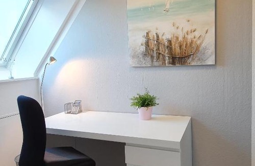 Kaltenkirchen Apartment | ```html
Cozy Attic Apartment in a Quiet Single House
```