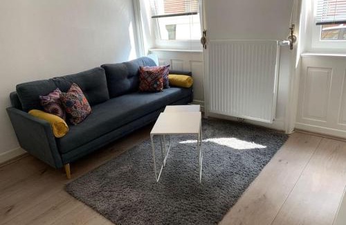 Ostheim Apartment | Gemütliche Altbauwohnung in Stuttgart Ostendplatz