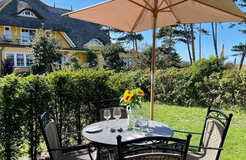 Ostseebad Ahrenshoop Apartment | Cozy Classic Retreat with Ocean Views and Spa Amenities
