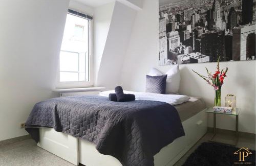 Bamberg Apartment | Cozy Modern Apartment with TV and High Guest Rating