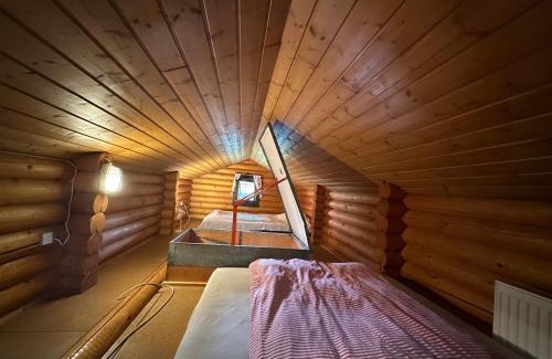 Judenau Ski Chalet | Cozy Cabin Near Vienna - Rated 9.4, Perfect for Families