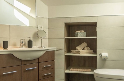 Lagundo Apartment | Cozy Penthouse Apartment with Scenic Views & Great Amenities