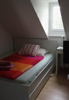 St. Gallen House | Cozy Rooftop Apartment: Pet and Child Friendly Retreat