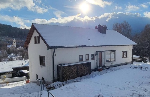 Bayerisch Eisenstein Apartment | Cozy Apartment with Garden, Fireplace & Family-Friendly Perks