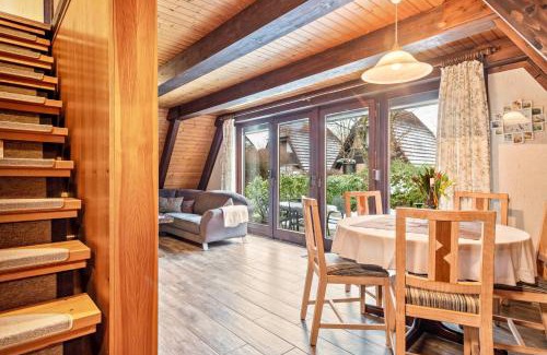 Immenstaad am Bodensee House | Cozy Nurdachhaus Bodensee: Pet-Friendly Family Retreat