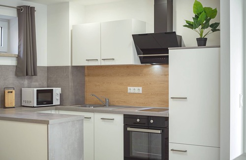 Mühlhausen Apartment | Cozy Apartment for Two with Kitchen, Spa & Hot Tub Amenities